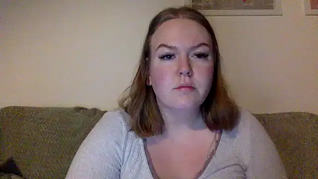 Snapshot of gracelovesxx chatting on February 3, 2026, 8:41 am gracelovesxx online show from February 3, 2026, 8:41 am