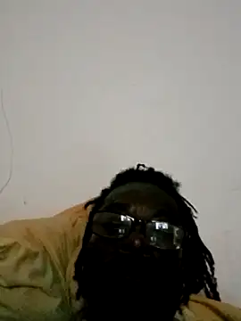 Blackpanther0115 online show from October 5, 2025, 7:34 pm