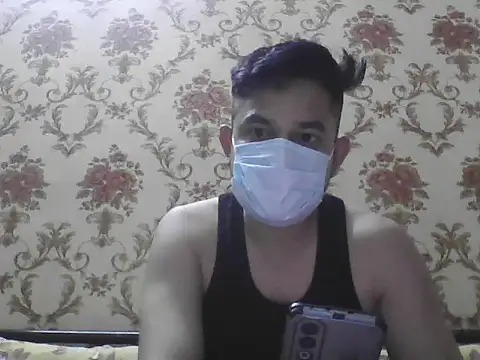 Snapshot of NIVAN_7251 chatting on September 15, 2025, 6:52 pm NIVAN 7251 online show from September 15, 2025, 6:52 pm