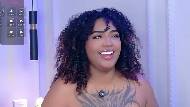 Snapshot of Cristal-Jonnes chatting on March 27, 2026, 1:44 am Cristal-Jonnes online show from March 27, 2026, 1:44 am