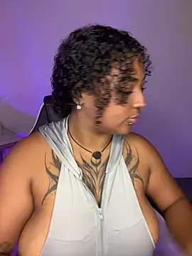 Snapshot of Cristal-Jonnes chatting on May 28, 2026, 6:10 am Cristal-Jonnes online show from May 28, 2026, 6:10 am