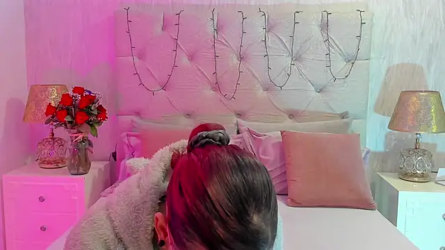 Pamelamiler   online show from September 22, 2025, 12:18 pm