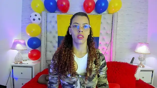 Snapshot of Pamelamiler__ chatting on June 22, 2026, 12:13 pm Pamelamiler online show from June 22, 2026, 12:13 pm