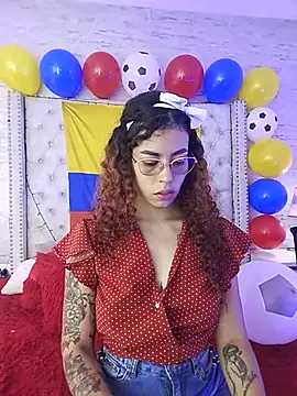 Snapshot of Pamelamiler__ chatting on June 25, 2026, 1:15 pm Pamelamiler online show from June 25, 2026, 1:15 pm
