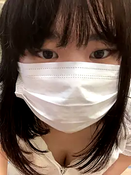 -SAKI-xx online show from October 2, 2025, 6:31 am