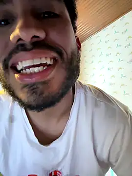 TU-MORENOO online show from September 15, 2025, 5:13 pm