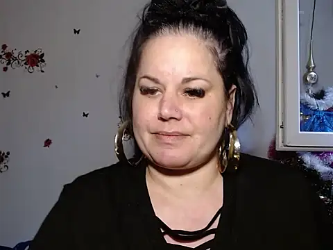 Snapshot of andreea2011 chatting on September 30, 2025, 1:49 pm andreea2011 online show from September 30, 2025, 1:49 pm