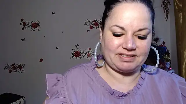 Snapshot of andreea2011 chatting on October 7, 2025, 10:56 am andreea2011 online show from October 7, 2025, 10:56 am