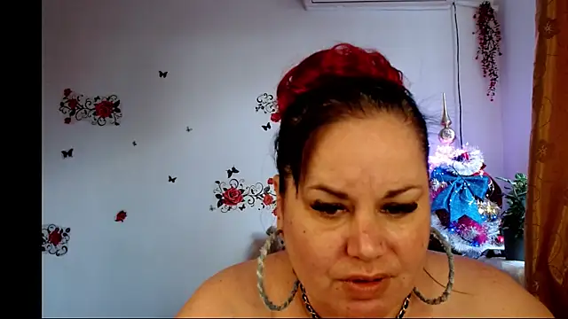 Snapshot of andreea2011 chatting on November 17, 2025, 8:20 am andreea2011 online show from November 17, 2025, 8:20 am