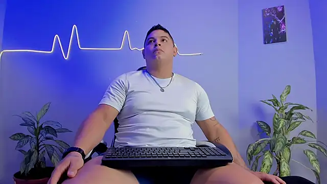 Maximus Steel online show from November 2, 2025, 3:36 pm