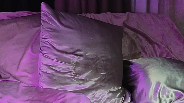 AliceJameson online show from February 15, 2025, 6:33 pm