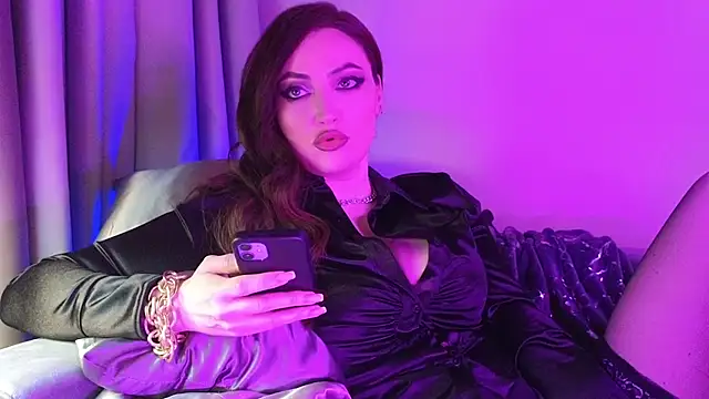 AliceJameson online show from November 10, 2025, 8:41 pm