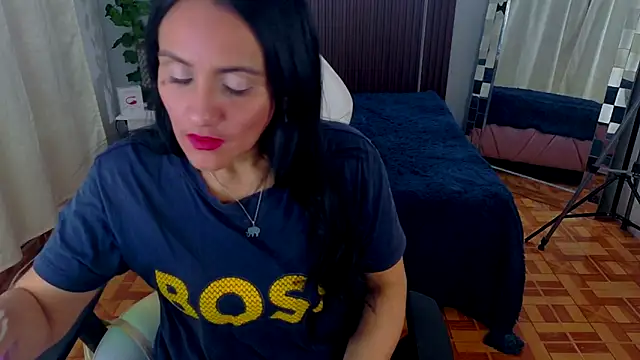 Snapshot of kataleya_29 chatting on November 5, 2025, 8:42 pm kataleya 29 online show from November 5, 2025, 8:42 pm