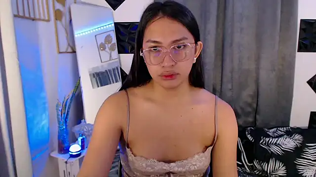Snapshot of Chloe_cuntx chatting on October 22, 2025, 1:28 am Chloe cuntx online show from October 22, 2025, 1:28 am