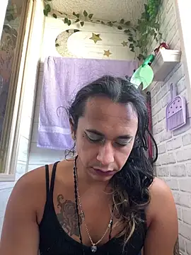 Snapshot of TranSexualJade95 chatting on April 29, 2026, 7:20 pm TranSexualJade95 online show from April 29, 2026, 7:20 pm