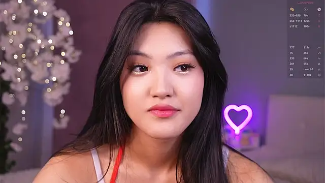 FancyEsten online show from April 3, 2026, 7:39 am