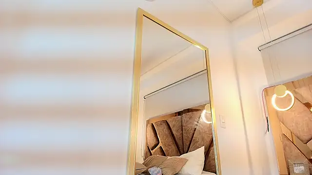 zarah andrew   online show from September 28, 2025, 1:16 pm