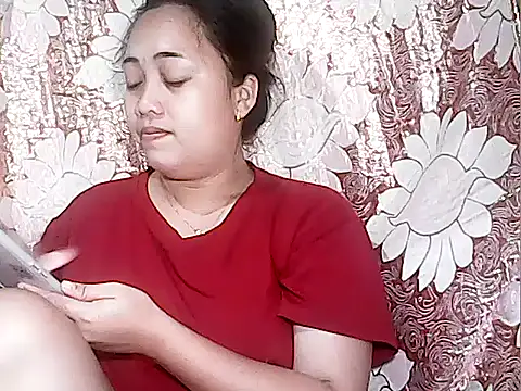 Snapshot of Pinay_Chubby20 chatting on October 21, 2025, 8:53 pm Pinay Chubby20 online show from October 21, 2025, 8:53 pm