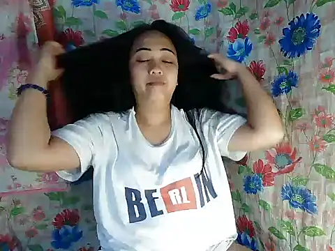 Snapshot of Pinay_Chubby20 chatting on November 2, 2025, 10:01 pm Pinay Chubby20 online show from November 2, 2025, 10:01 pm