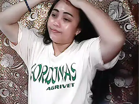 Snapshot of Pinay_Chubby20 chatting on November 19, 2025, 12:05 pm Pinay Chubby20 online show from November 19, 2025, 12:05 pm