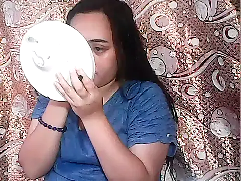 Snapshot of Pinay_Chubby20 chatting on November 20, 2025, 2:12 am Pinay Chubby20 online show from November 20, 2025, 2:12 am