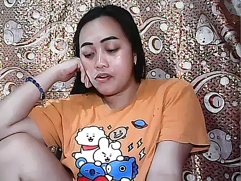 Snapshot of Pinay_Chubby20 chatting on November 21, 2025, 8:35 am Pinay Chubby20 online show from November 21, 2025, 8:35 am