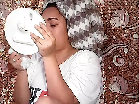 Snapshot of Pinay_Chubby20 chatting on November 26, 2025, 1:50 am Pinay Chubby20 online show from November 26, 2025, 1:50 am