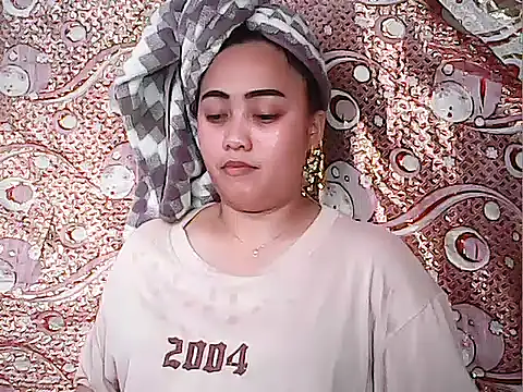 Snapshot of Pinay_Chubby20 chatting on November 28, 2025, 2:14 am Pinay Chubby20 online show from November 28, 2025, 2:14 am