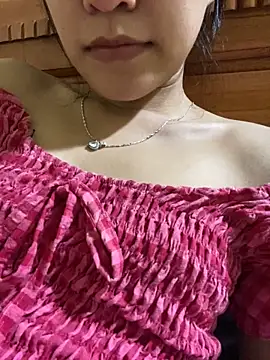 Snapshot of Sayhi_xo chatting on November 5, 2025, 2:28 pm Sayhi xo online show from November 5, 2025, 2:28 pm