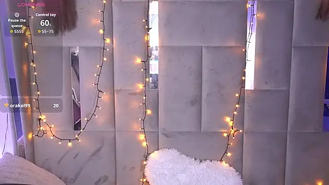 EliseVelour online show from April 2, 2026, 12:36 pm