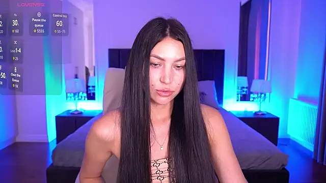 Snapshot of EliseVelour chatting on July 6, 2026, 12:46 pm EliseVelour online show from July 6, 2026, 12:46 pm
