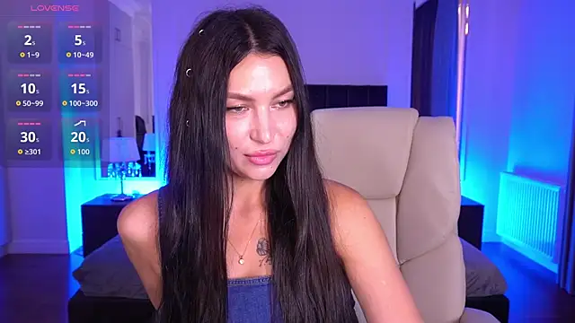 Snapshot of EliseVelour chatting on July 21, 2026, 12:18 pm EliseVelour online show from July 21, 2026, 12:18 pm