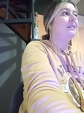 Fernandar2025 online show from November 14, 2025, 12:42 am