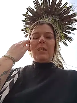 Fernandar2025 online show from December 15, 2025, 6:34 pm