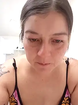 Fernandar2025 online show from March 14, 2026, 6:02 pm