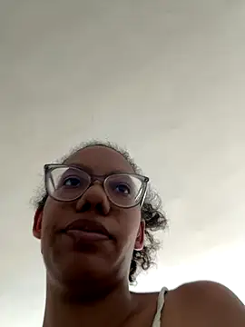 Valen1800 online show from November 5, 2025, 4:51 pm