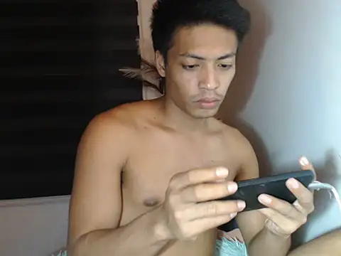 Asian gregor online show from September 19, 2025, 7:03 pm