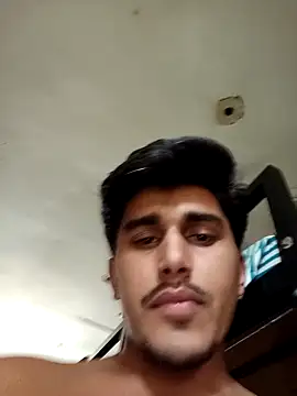 Snapshot of HarryChoudhary21 chatting on March 18, 2026, 9:34 am HarryChoudhary21 online show from March 18, 2026, 9:34 am