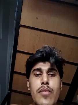Snapshot of HarryChoudhary21 chatting on May 3, 2026, 7:31 pm HarryChoudhary21 online show from May 3, 2026, 7:31 pm