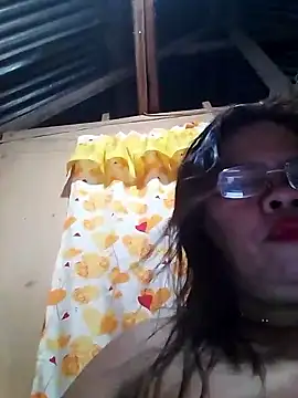 Snapshot of Huge_mama69 chatting on May 18, 2026, 1:39 pm Huge mama69 online show from May 18, 2026, 1:39 pm