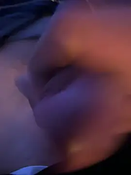 adaxxxx555 online show from April 24, 2026, 11:07 pm