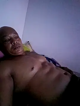 Pichirilo0318 online show from October 26, 2025, 11:09 pm