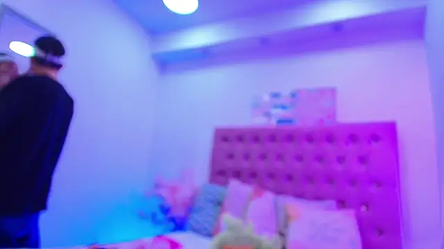 Snapshot of OzorioDany chatting on November 12, 2025, 3:29 am OzorioDany online show from November 12, 2025, 3:29 am