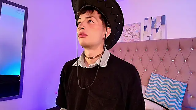 Snapshot of OzorioDany chatting on December 19, 2025, 6:53 am OzorioDany online show from December 19, 2025, 6:53 am