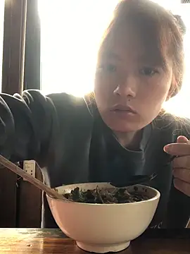 Maymay97 online show from December 2, 2025, 1:44 am