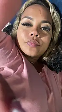 Snapshot of EmilyDuran_ chatting on May 20, 2026, 1:23 am EmilyDuran online show from May 20, 2026, 1:23 am