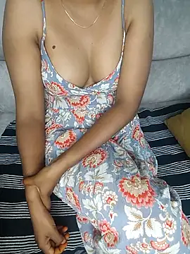 Snapshot of Tamilpallavi chatting on April 28, 2026, 11:48 am Tamilpallavi online show from April 28, 2026, 11:48 am