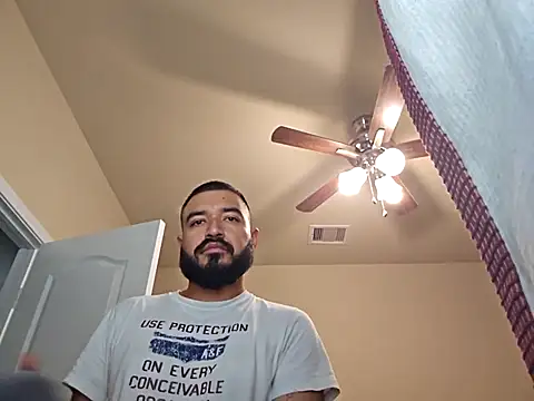 Snapshot of Lb228w chatting on September 14, 2025, 5:23 pm Lb228w online show from September 14, 2025, 5:23 pm