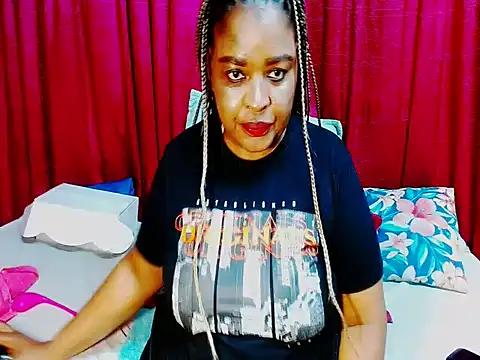 Love-Racheal75 online show from September 10, 2025, 3:56 pm
