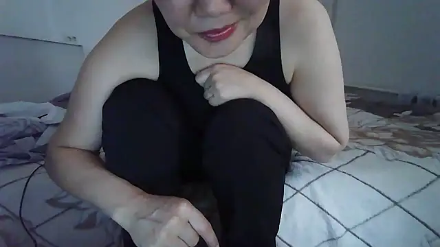 sakuradelreina online show from February 16, 2026, 5:47 am